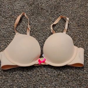 32A light padded under wire xhilaration bra